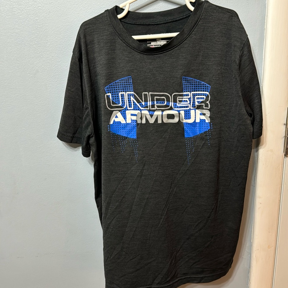 Under armour shirt